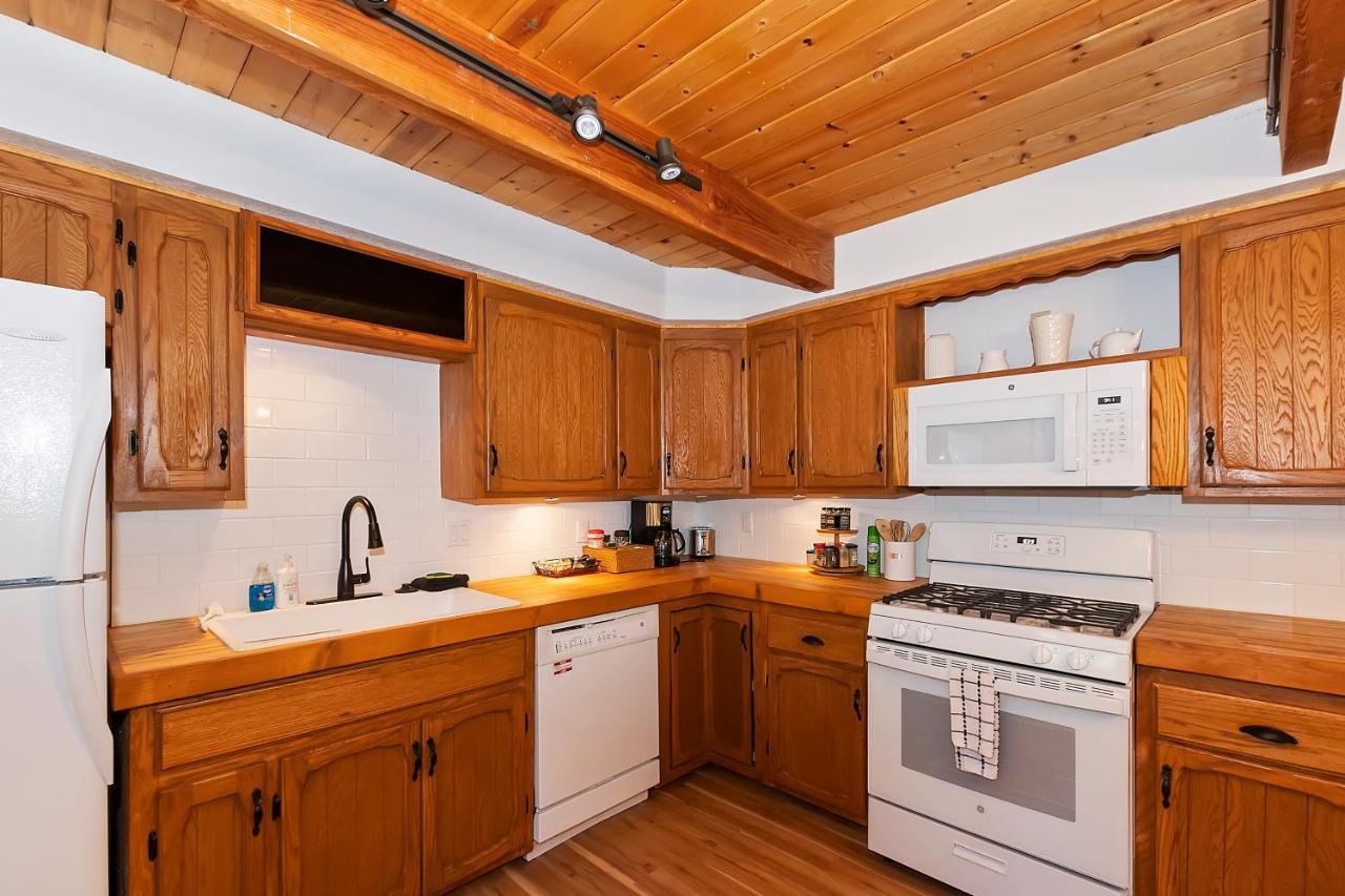 Summit Happy Cabin With Hot Tub! High Speed Ev Hookup, Close To Slopes Big Bear Lake Exterior photo