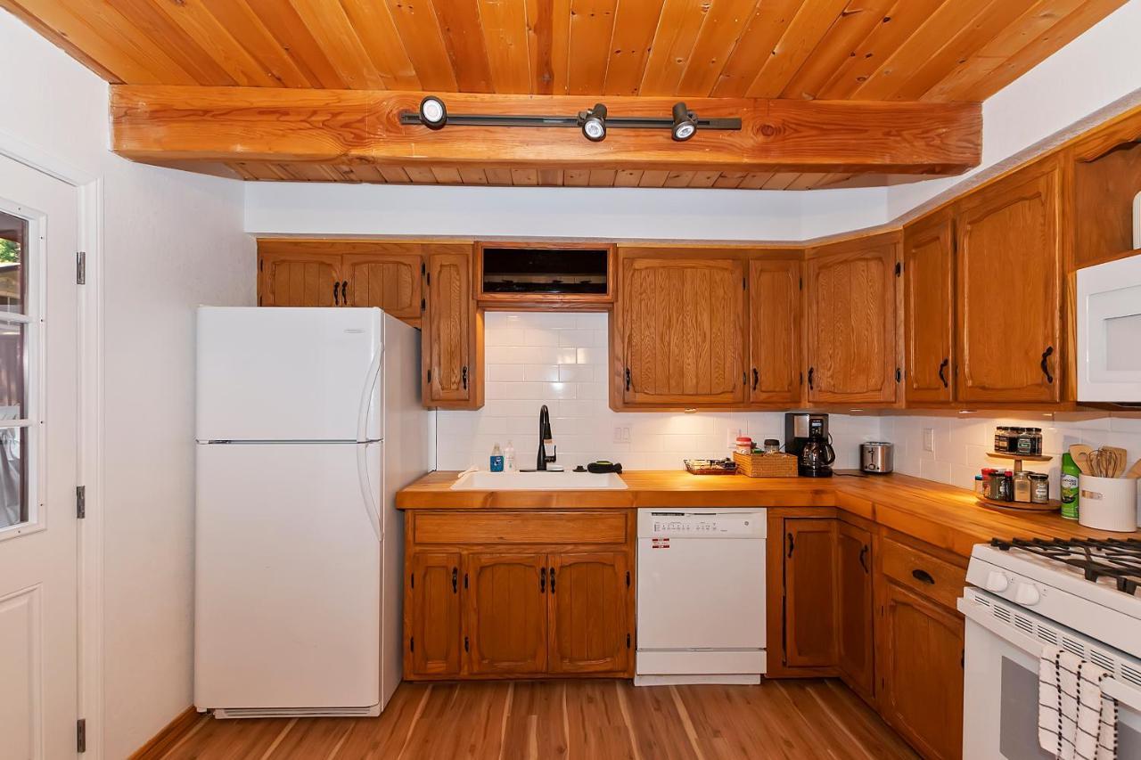 Summit Happy Cabin With Hot Tub! High Speed Ev Hookup, Close To Slopes Big Bear Lake Exterior photo